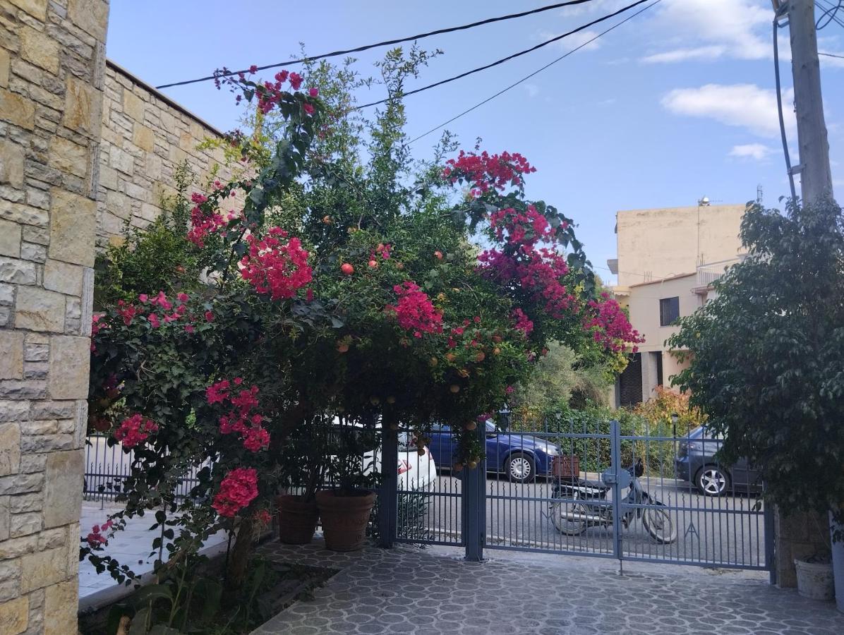 Πέτρινο Στη Θάλασσα Apartment Nafpaktos Exterior photo